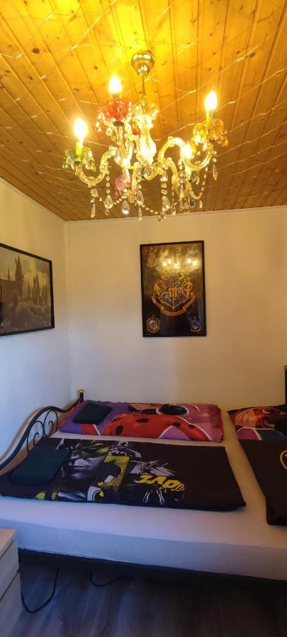 Pinball Apartment *